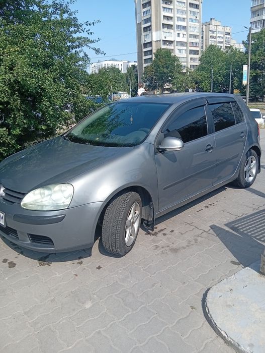 Volkswagen golf 5