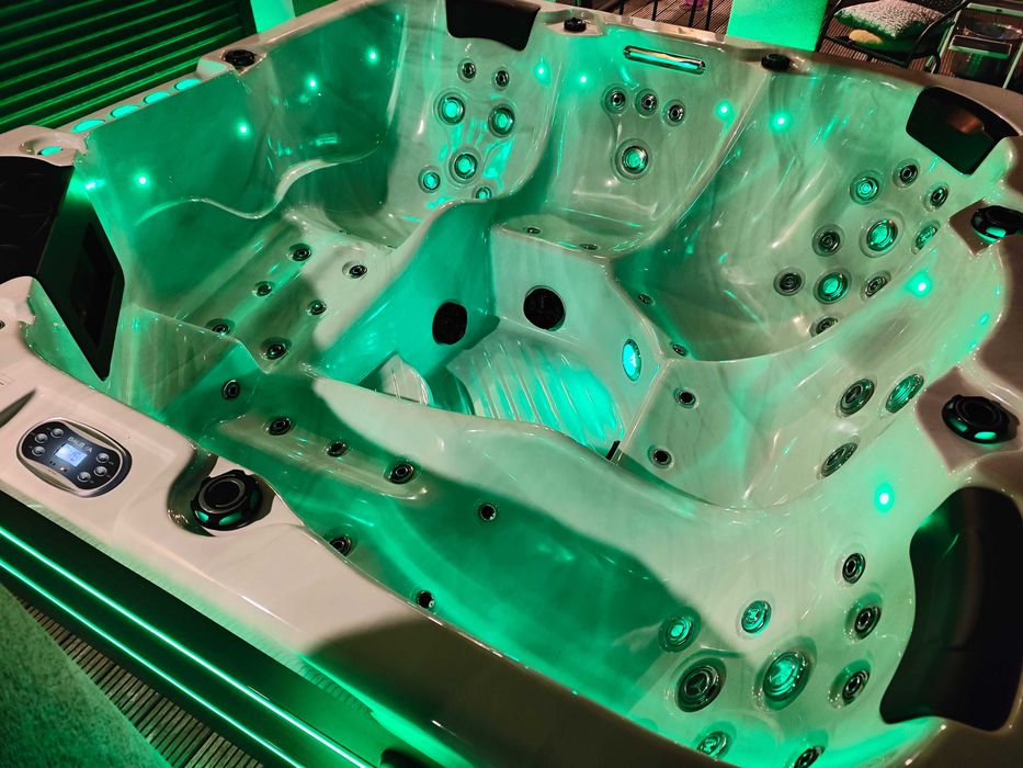 Jacuzzi ogrodowe Balboa Touch4, wifi , bluetooth , LED , - raty 0%