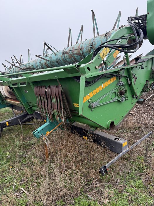 Зерноуборочный комбаин