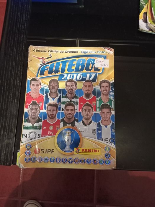 Vendo cadernetas  de futebol  nacional  epocas 2013 a 2020