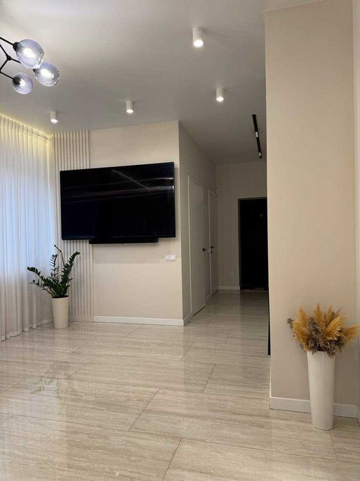 Дуплекс з ремонтом, меблями та геніальним функціоналом