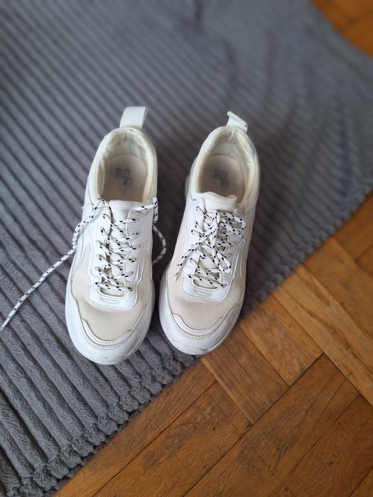 Snakersy damskie rozm 40 New Jorker