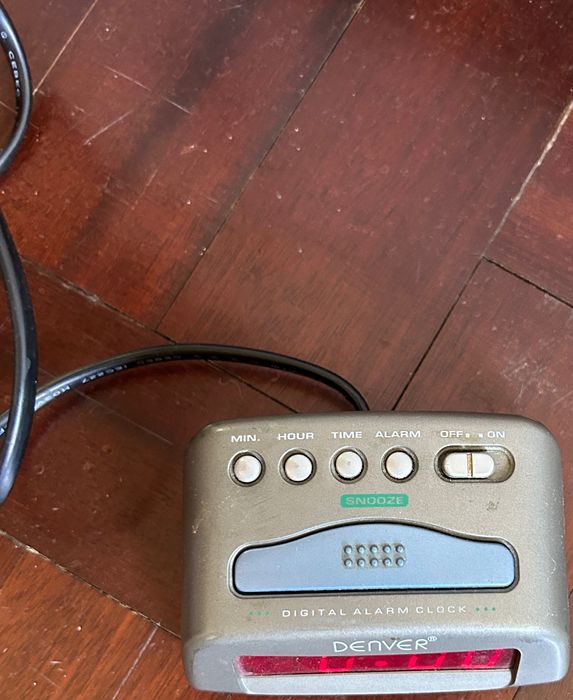 Vintage Denver Digital Alarm Clock Cabeceira