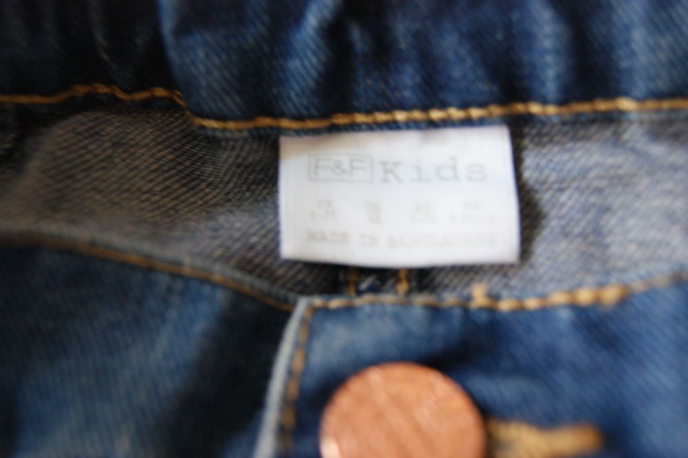 Śliczna spódniczka dżinsowa