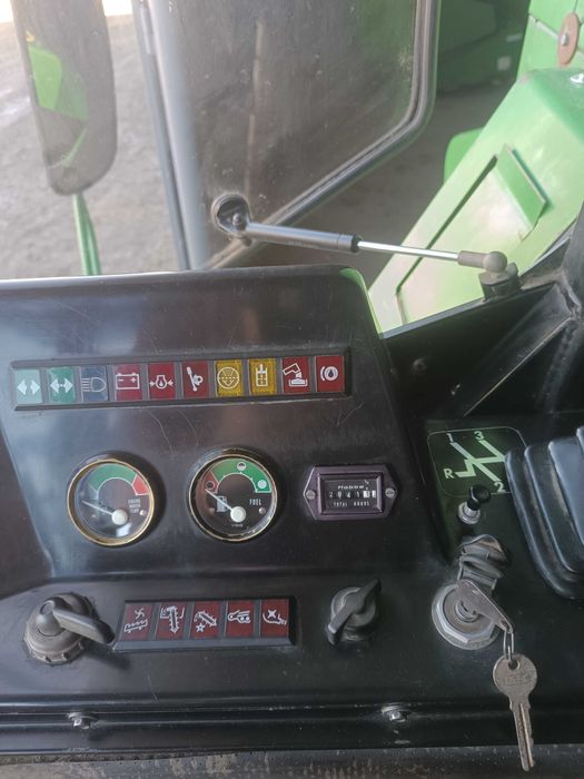 Продам бу Джон Дір 1065