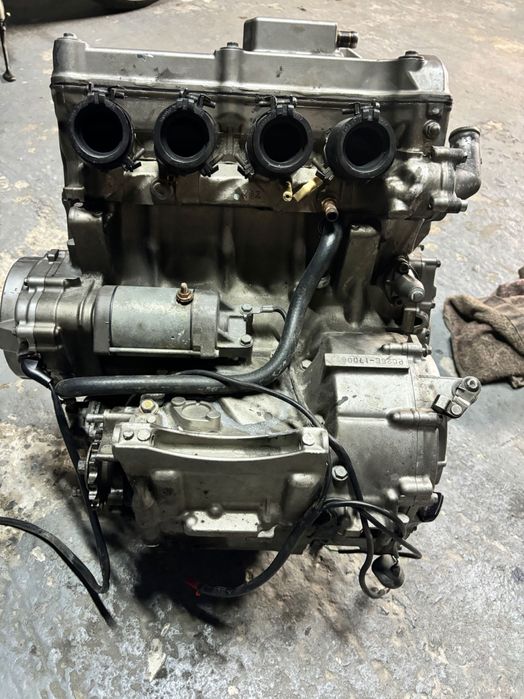 Продам мотор на запчасти от Honda hornet 1998-2002г. PC25E 600cc