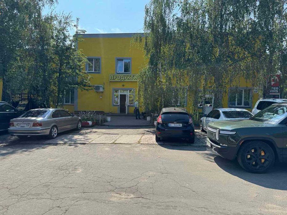 Нежитлова будівля 1100м2 метро хостел офіс магазин склад бомбосховище