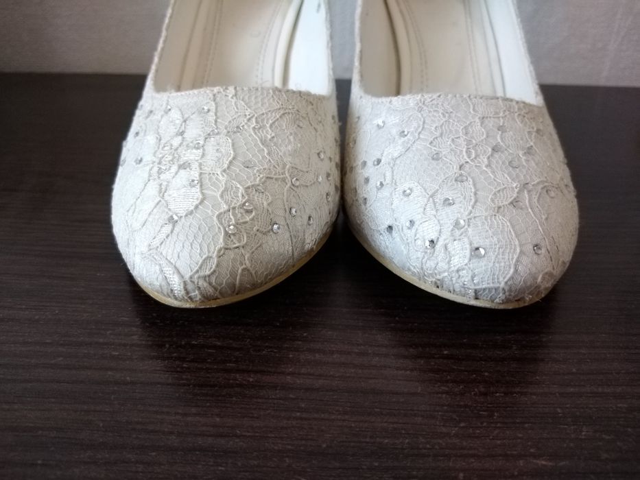 Туфлі весільні 38 розмір