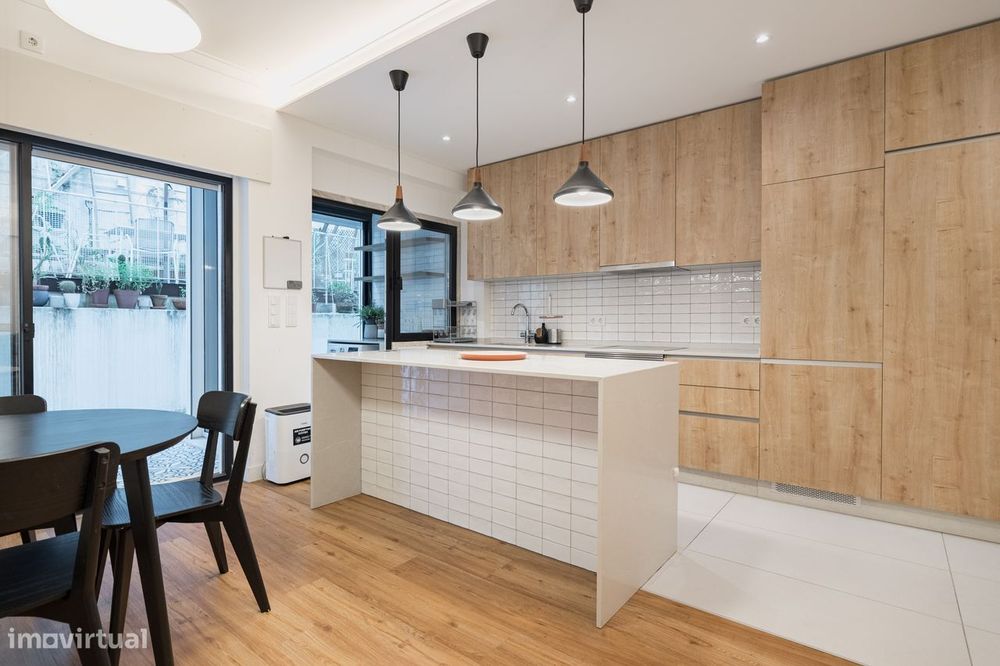 Furnished 2-bedroom, 2-bath w/ elevator, private parking, huge terrace