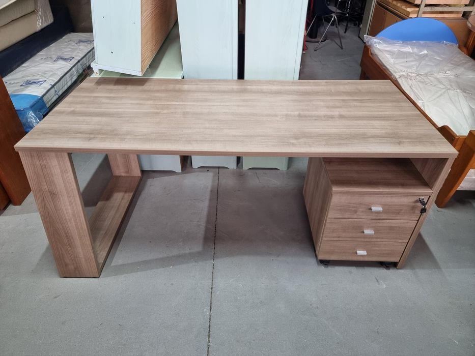 Secretária Nova c/arquivador