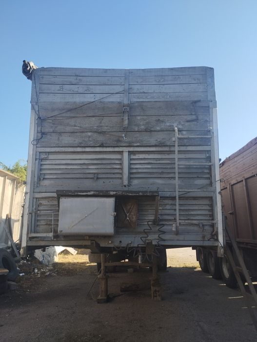 Прицеп камаз  продам