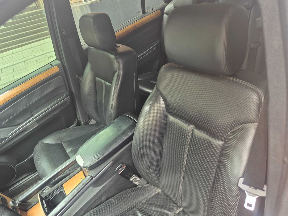 Продам Mercedes-Benz GL-Class 2007
