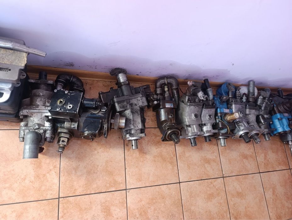 Аксіально-поршневі насоси