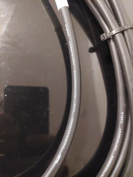 Cabo Fender Professional studio 6 Mt ( Novo )