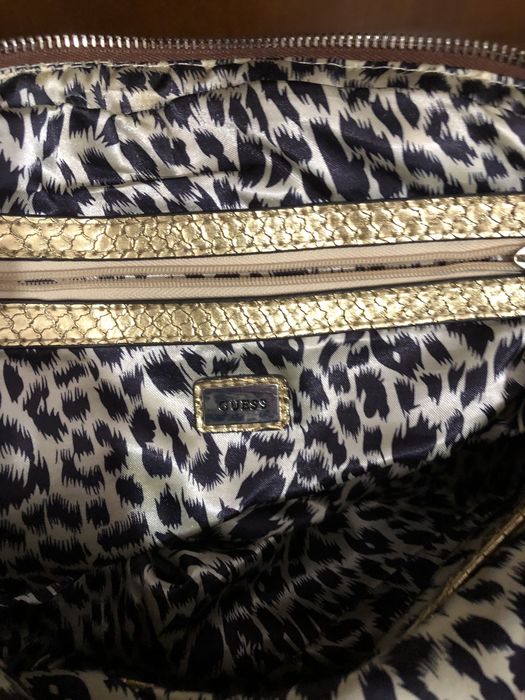 Mala da GUESS, usada poucas vezes, modelo antigo