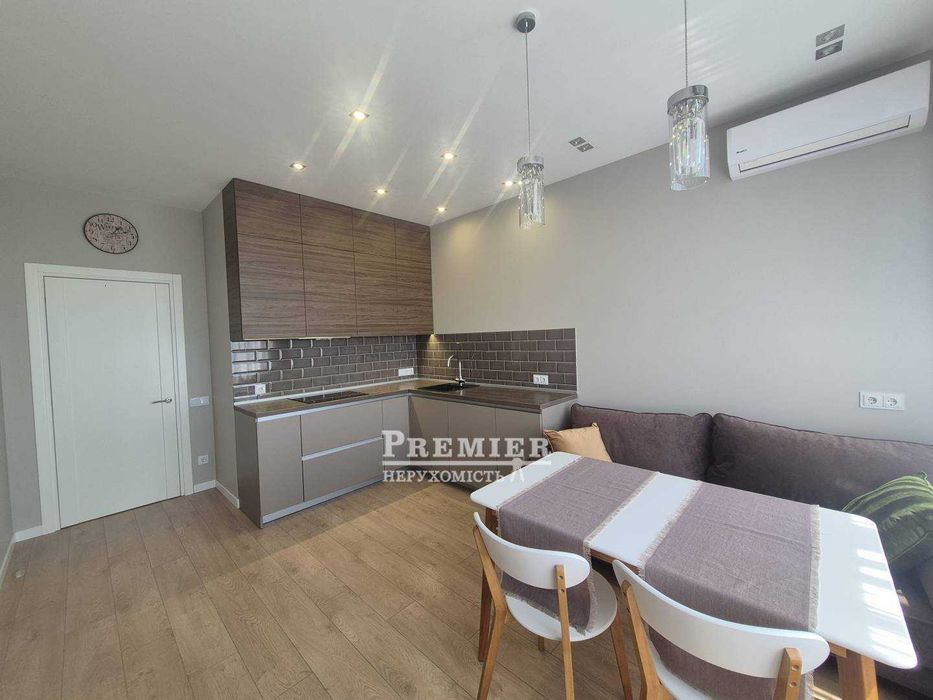 Великий Фонтан! Продам 1-к. 50м² з новим ремонтом. Програми