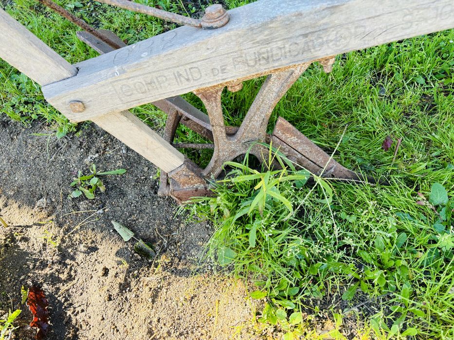 Vendo arado como novo