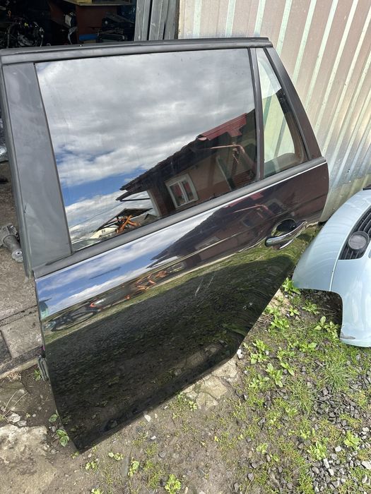 Двері задні ліві універсал Volkswagen Golf 5