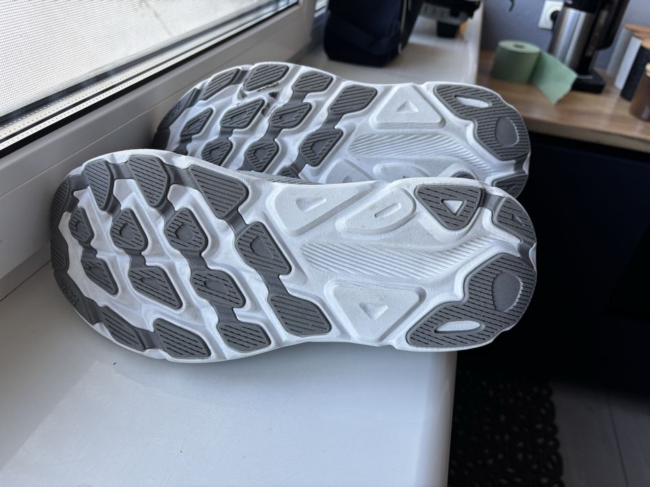 Кросівки  Hoka Clifton 9