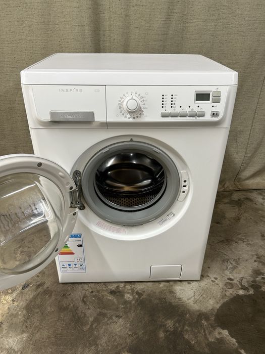 Стиральная машина Electrolux 5 кг.EWS10410W.Гарантия!