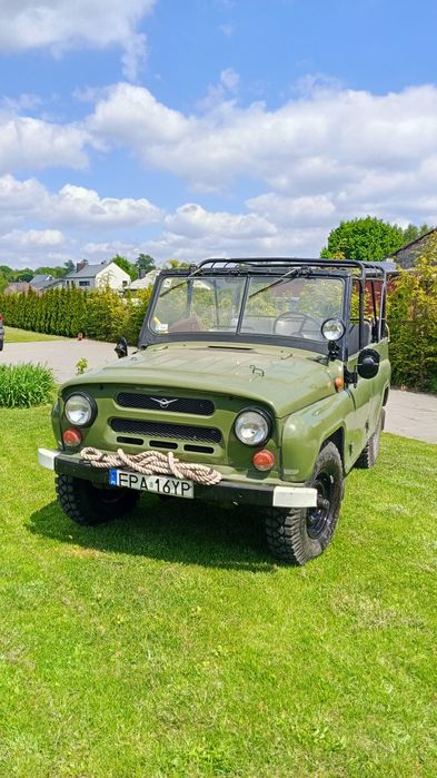 Samochód osobowy UAZ 469 B