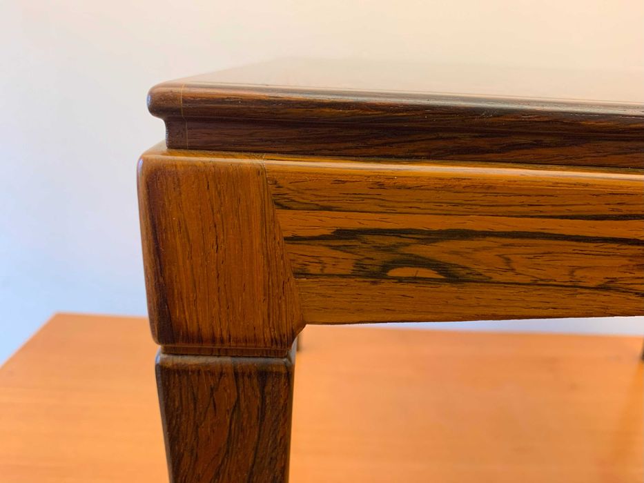 Mesa de apoio Nórdica