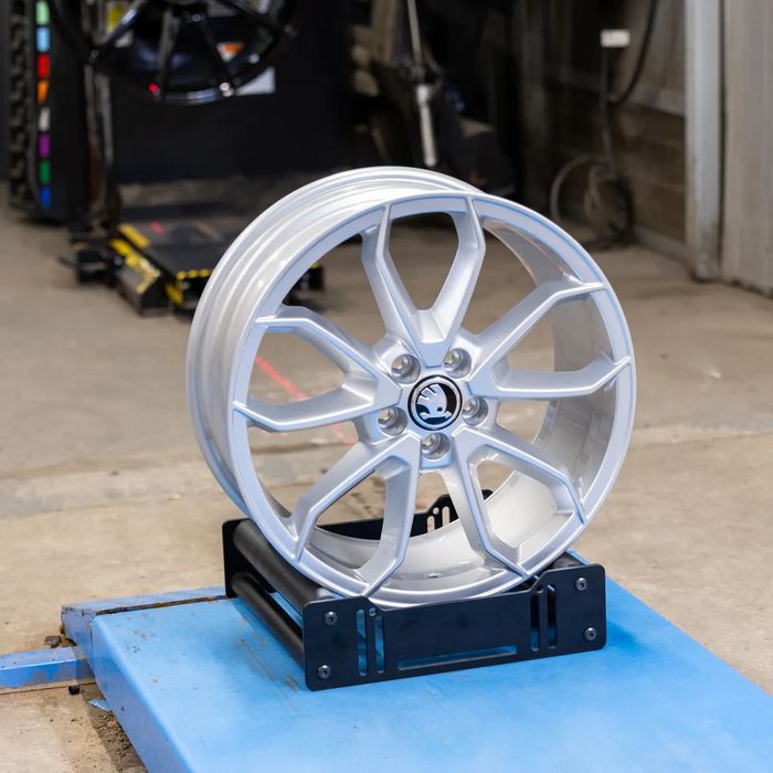 NOWE ORYGINALNE Felgi 17" - Skoda Fabia Kamiq Rapid Scala