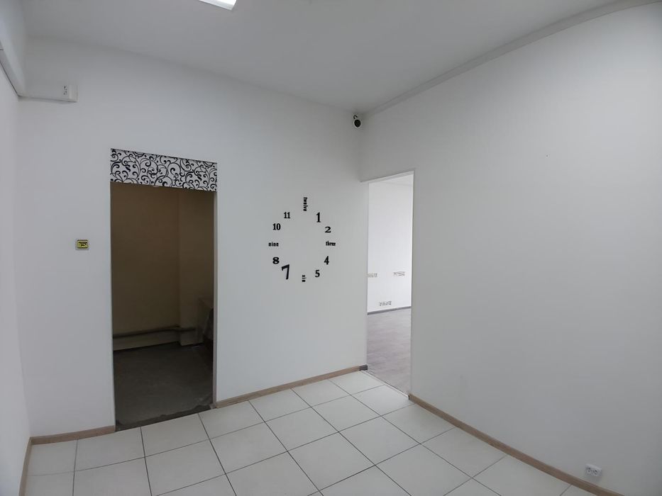 Офіс 49м2 до метро 5 хвилин