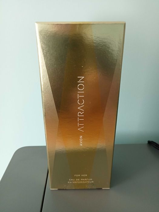 Woda perfumowana Avon Attraction dla niej