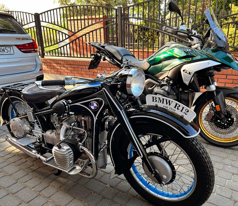 Motocykl BMW R12 1939r w pełni odrestaurowany.