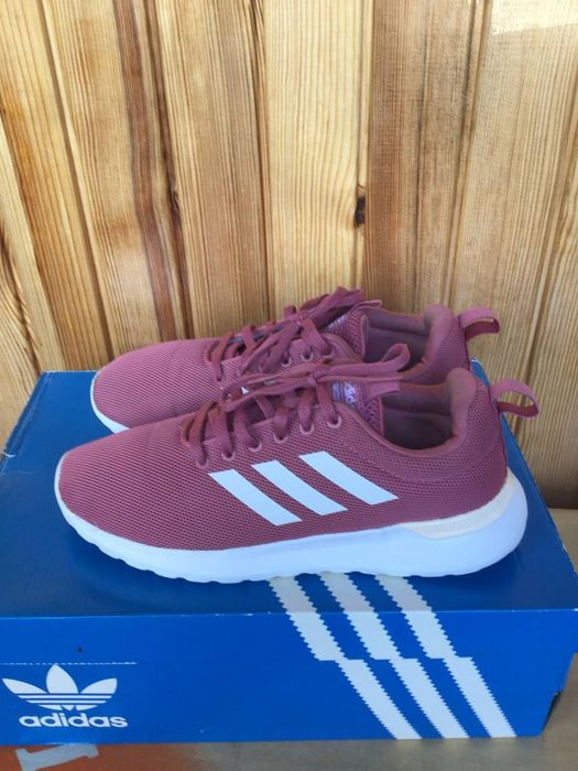 Оригинальные кроссовки Аdidas cloudfoam, р 39, 5-40(26 см) В идеале!!