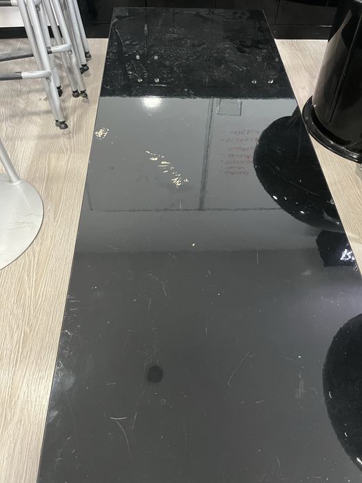 Mesa preta baixa ikea
