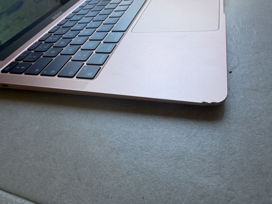 MacBook Air M1 13” (2020) | 8 GB | 256 GB | Bateria 90% | Excelente Estado