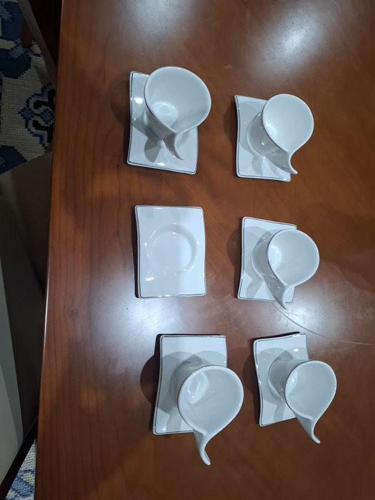 Conjunto de chávenas de cafe