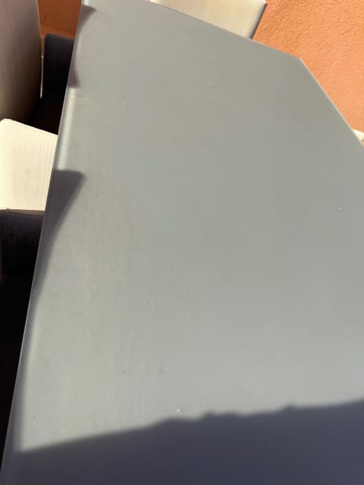 Mesa de vidro para exterior