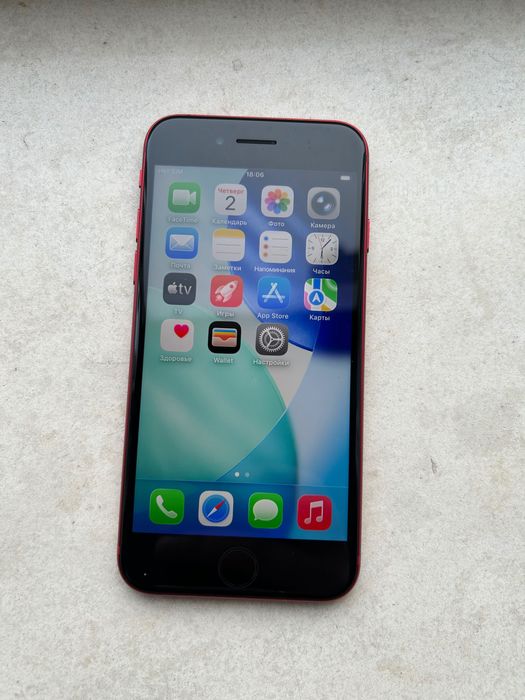 iPhone SE 2022 128Gb Red