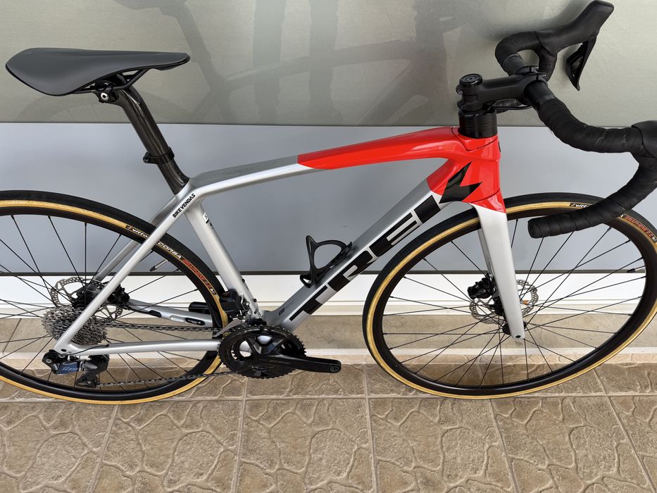 Bicicleta de estrada Trek - mudancas electricas