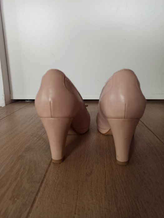 Clarks r.36 skóra pudrowy róż jak nowe