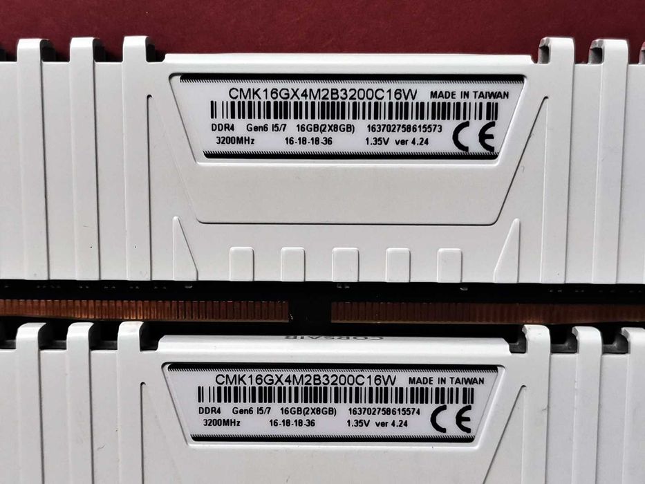 DDR4 16GB CoRsaiR VengeAnce 3200 -Komputer