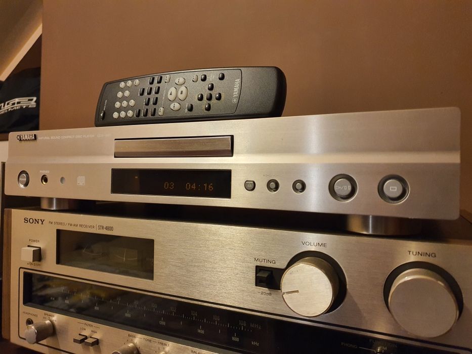 Yamaha CDX-497 + pilot