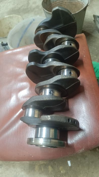 Колінвал Рено 1.9 dci