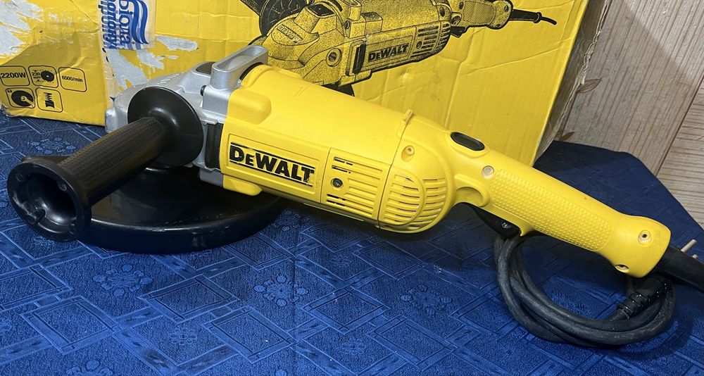 DeWALT D28492 Болгарка 230мм 2200Вт УШМ