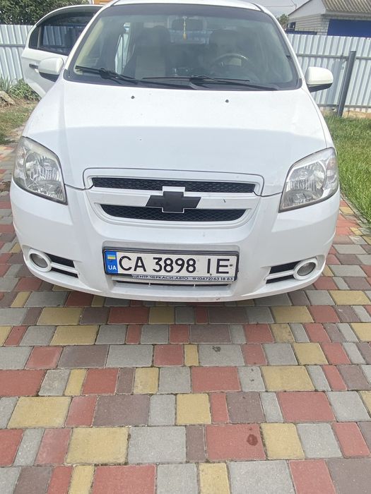 Атомобіль Chevrolet aveo