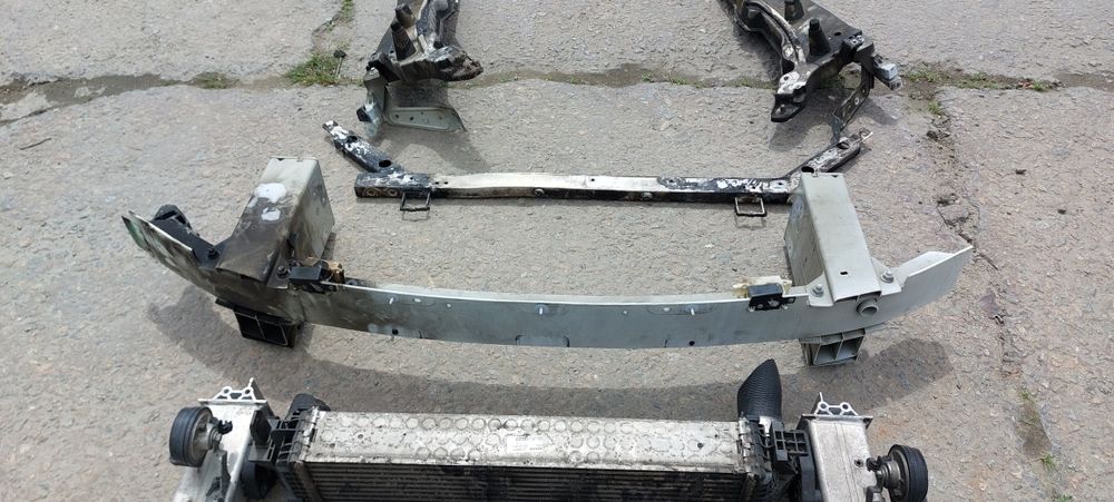 Усилитель бампера Volvo xc90 підсилювач вольво Хс90 2016+ розборка