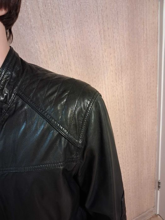 Чоловіча шкіряна куртка Massimo Dutti