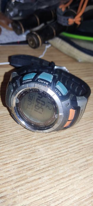 Продаются часы Casio pro trek на солнечных батареях