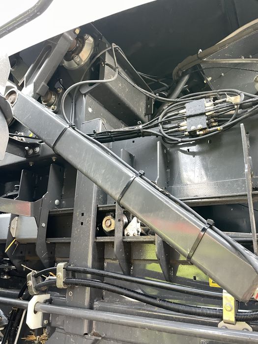 Прес підбирач CLAAS Quadrant 5300 FC Tandem
