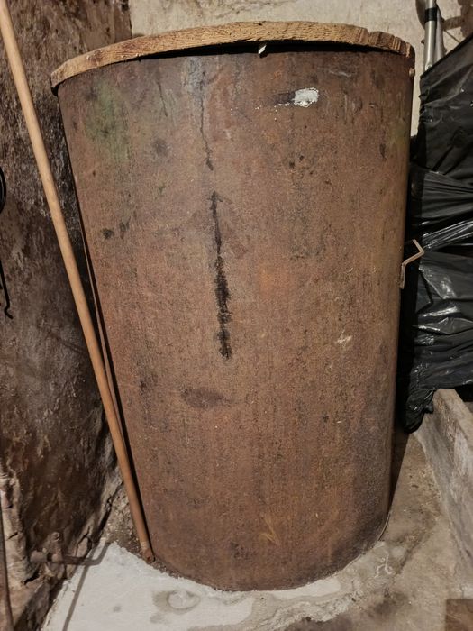 Beczka metalowa duża