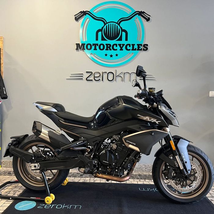CF Moto 800NK