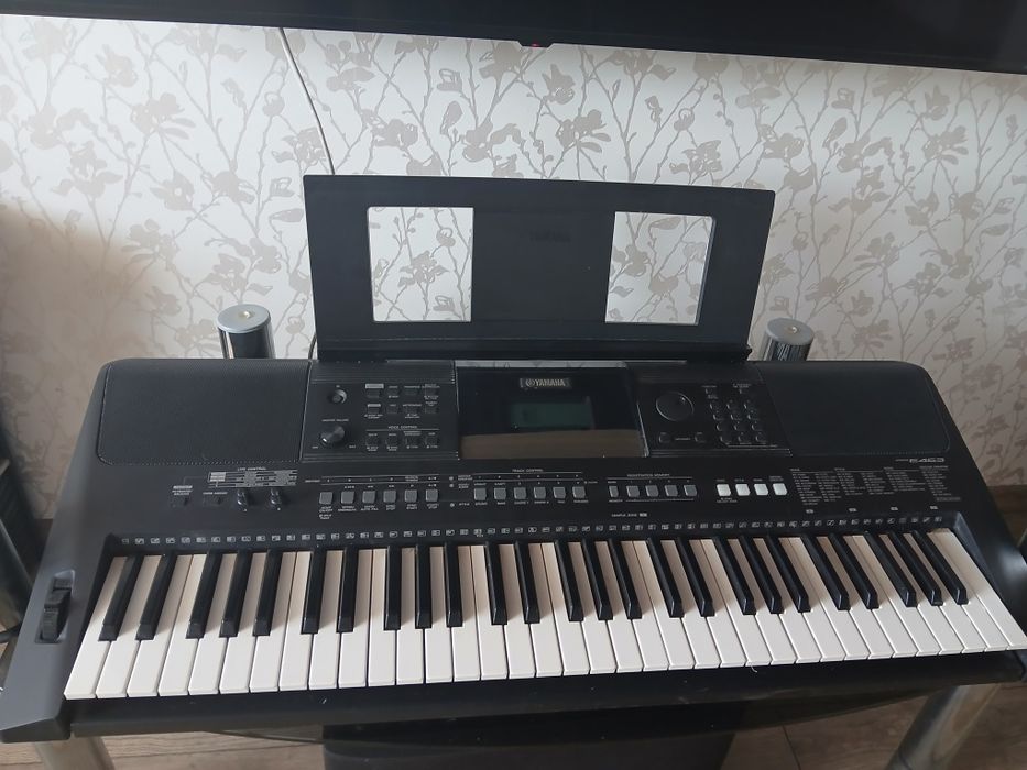 Синтезатор Yamaha PSR E463